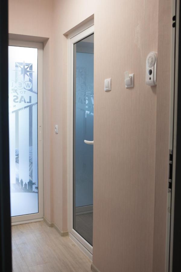 Lvc,Lac & Nyc Apartshotel Faleza 갈라치 외부 사진