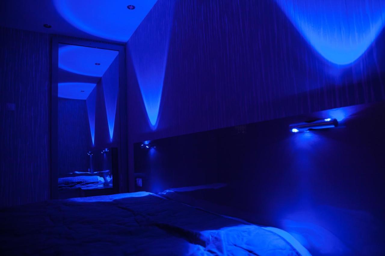 Lvc,Lac & Nyc Apartshotel Faleza 갈라치 외부 사진