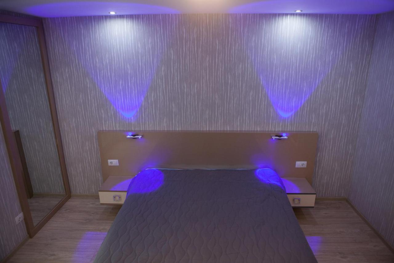 Lvc,Lac & Nyc Apartshotel Faleza 갈라치 외부 사진