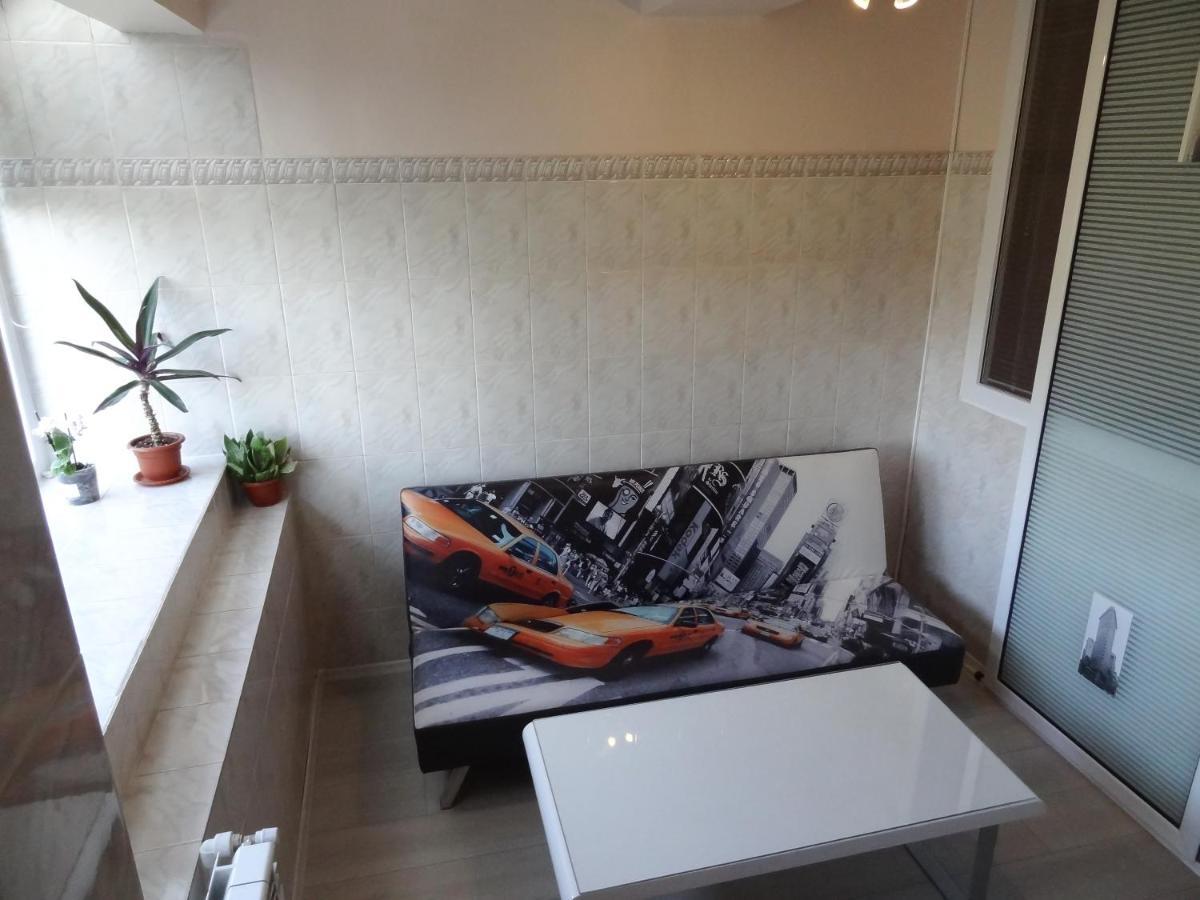 Lvc,Lac & Nyc Apartshotel Faleza 갈라치 외부 사진