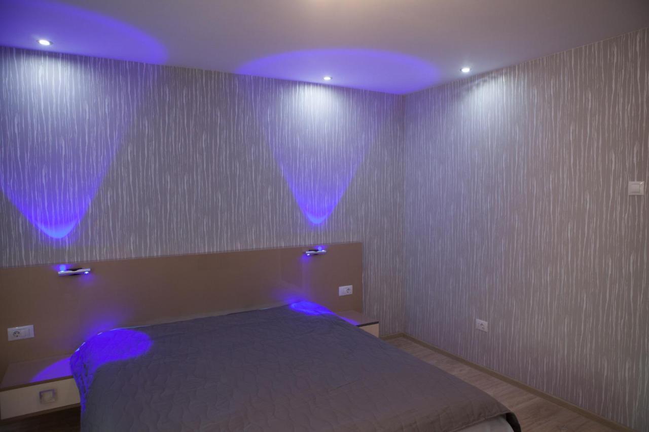 Lvc,Lac & Nyc Apartshotel Faleza 갈라치 외부 사진