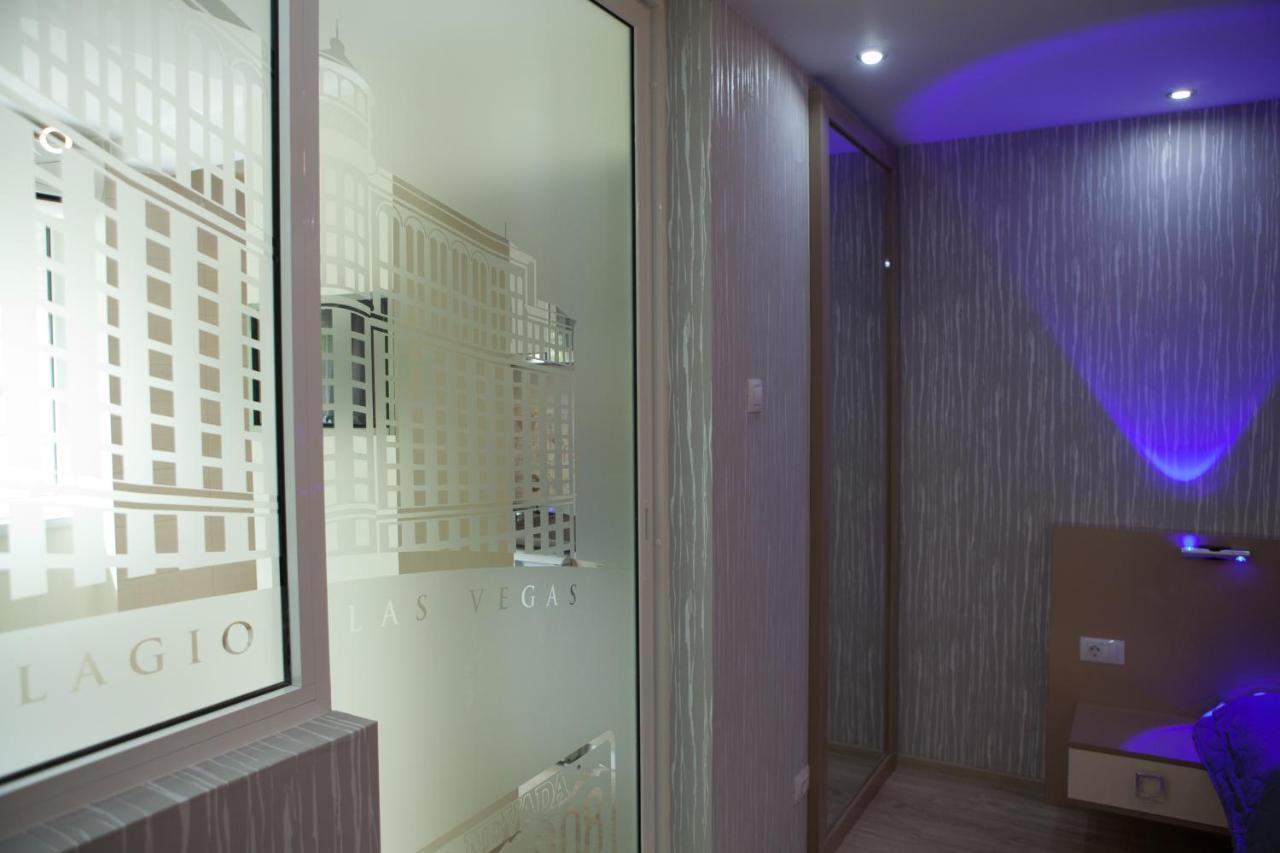 Lvc,Lac & Nyc Apartshotel Faleza 갈라치 외부 사진