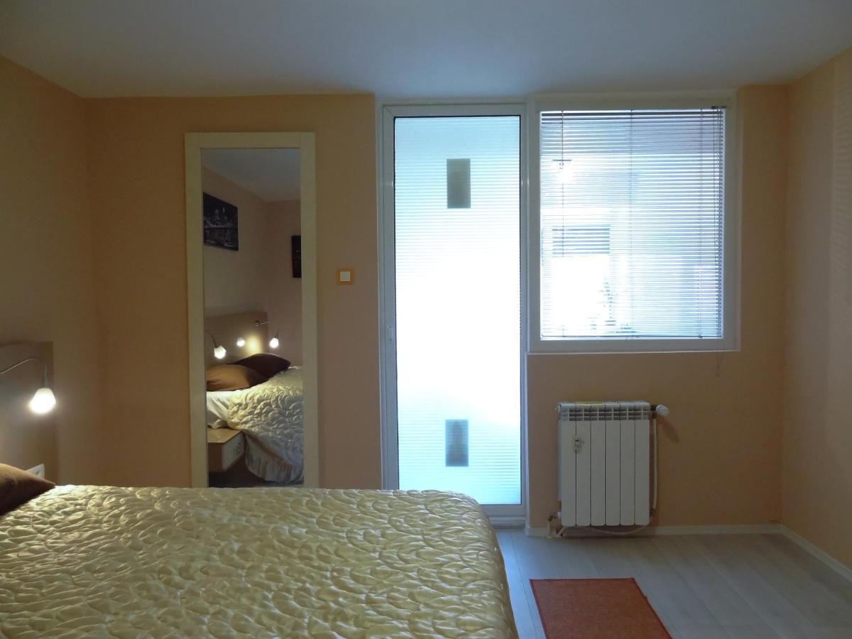 Lvc,Lac & Nyc Apartshotel Faleza 갈라치 외부 사진
