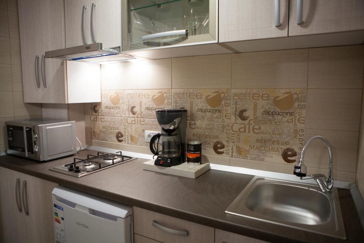 Lvc,Lac & Nyc Apartshotel Faleza 갈라치 외부 사진