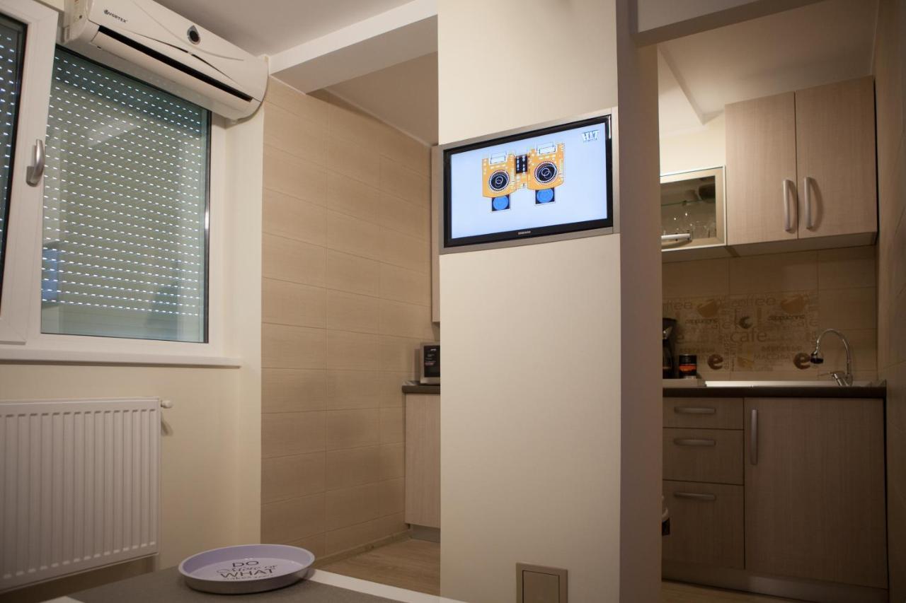 Lvc,Lac & Nyc Apartshotel Faleza 갈라치 외부 사진
