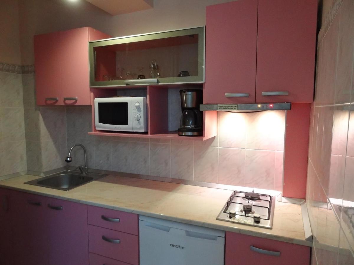 Lvc,Lac & Nyc Apartshotel Faleza 갈라치 외부 사진